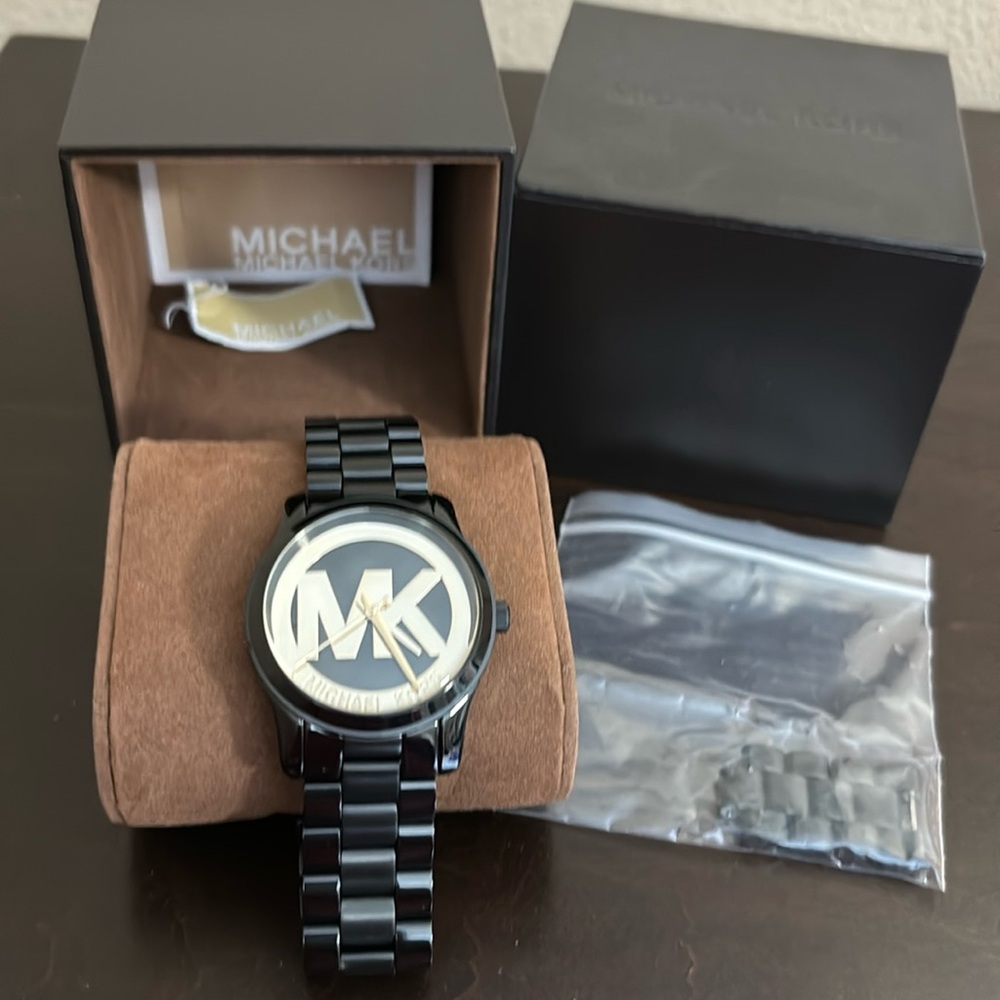 Never worn!! Watch